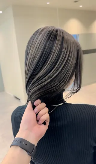 ミディアム 【デザインカラー】 難波　秀喜のヘアスタイル