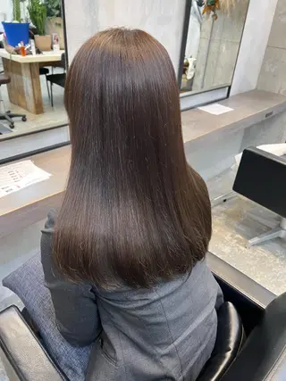 ロング 吉川 陽菜のヘアスタイル