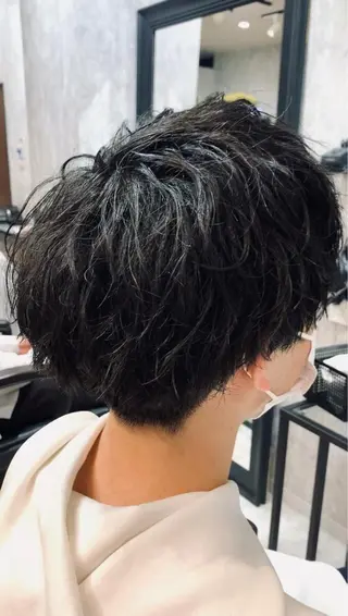 ミディアム パーマ メンズ AI TOKYO  横浜店所属・メンズ支持数No.1 👑リュウ👑のヘアスタイル