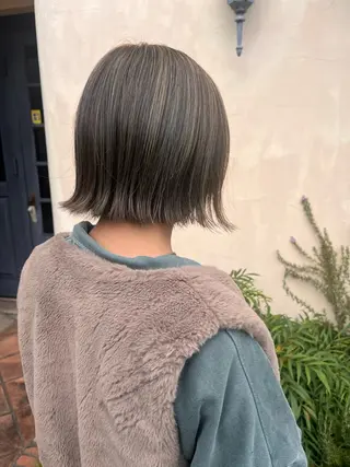 ミディアム 上坪 あずさのヘアスタイル