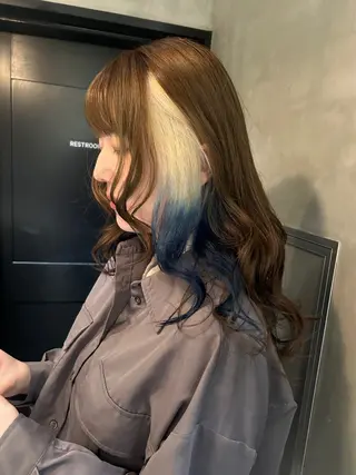 ロング カラー デザインカラー🖤 イシイレイのヘアスタイル