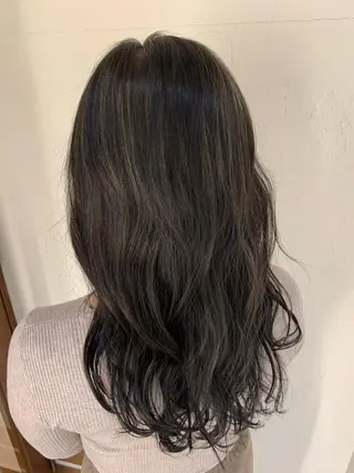 ロング 米津 優花のヘアスタイル