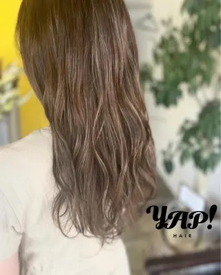 ロング YAP！HAIR所属・YAP！HAIR トコツメアヤノのヘアスタイル