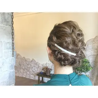 ミディアム カラー ヘアアレンジ EMANON天神所属・Hitomi Ezakiのヘアスタイル