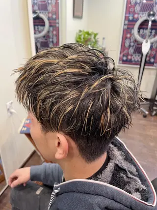 ショート カラー メンズ peakshair所属・髪質改善/メンズパ ーマ𝒀𝑼𝑻𝑶のヘアスタイル