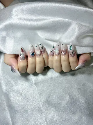 ネイル e-up by boss所属・e-up nail Arisaのネイルデザイン