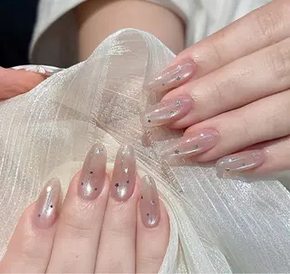 ネイル yurinailsalon所属・萌 モエのネイルデザイン