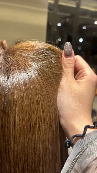 ロング カラー 小木曽 里華のヘアスタイル