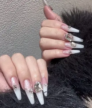 ネイル Le'ciel所属・吉川 怜那のネイルデザイン