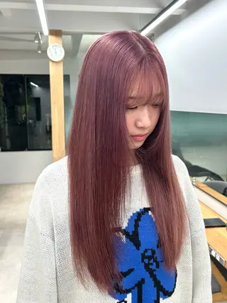 カラー moeka 表参道のヘアスタイル