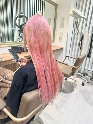 ロング カラー Re:st所属・Miyavi/カラー ショートボブのヘアスタイル