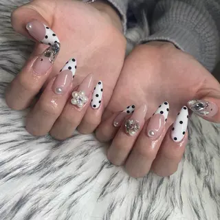 ネイル la vie  Luire所属・la vie Luire ｱｽｶのネイルデザイン