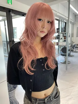 ロング カラー 宮崎　達也 ミルクティーベージュのヘアスタイル