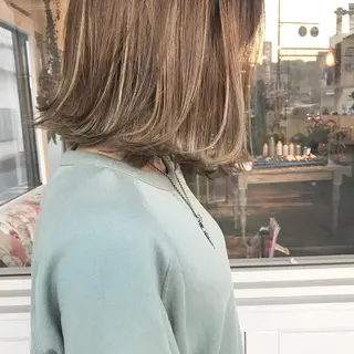 ミディアム カラー ヘアアレンジ Mariana/ 鶴原-ハイライトのヘアスタイル