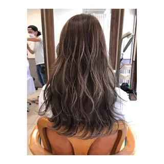 ロング カラー メンズ 白髪ぼかし脱白髪染め 大塚綾のヘアスタイル