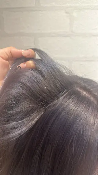 ミディアム カラー ブリーチカラー💙 𝗠𝗜𝗞𝗨のヘアスタイル
