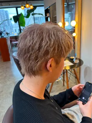 ショート カラー メンズ 内田 尚希のヘアスタイル