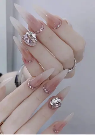 ネイル AND Nail 長さだし専門店のネイルデザイン