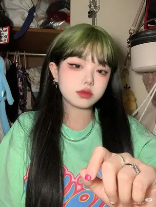 セミロング カラー Mizobe misakiのヘアスタイル