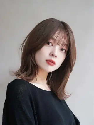 ミディアム レイヤーカット/ くびれヘア佐藤大空のヘアスタイル
