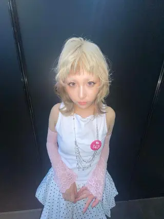 ミディアム カラー 【パーマ/ブリーチ】 ヤマザキナナホのヘアスタイル