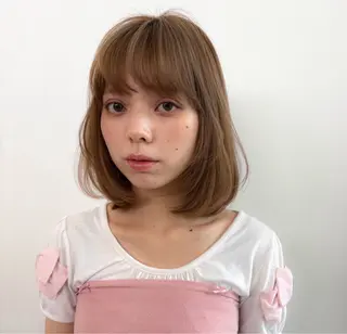 ミディアム カラー すどう あしゅりのヘアスタイル