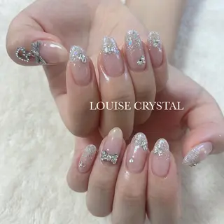 ネイル LOUISE CRYSTALのネイルデザイン