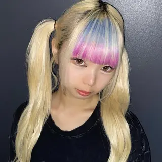 ロング カラー ★デザインカラー ハイトーン ももか★のヘアスタイル