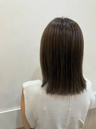 ミディアム yukari 艶髪ヘアのヘアスタイル