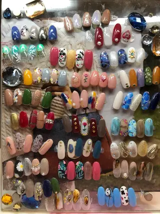 ネイル ティーエヌ 金山駅東口店のネイルデザイン