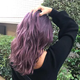 ロング カラー イシカワ エリナのヘアスタイル