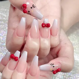 ネイル Queens テイのネイルデザイン