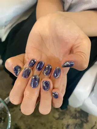 ネイル ♱˖⁺ 𝒎𝒐𝒑𝒊 ⁺のネイルデザイン