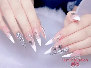 ネイル UMI ネイルサロン新宿のネイルデザイン