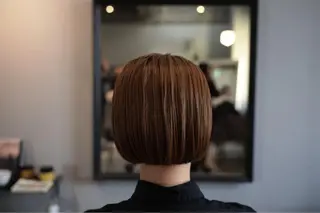 ショート カラー ルームスリー room3のヘアスタイル