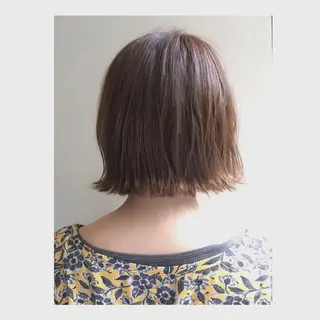ショート カラー 近藤 麻紀のヘアスタイル