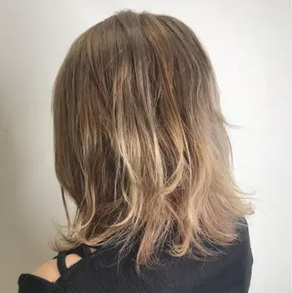 ミディアム カラー 柴田 祐輔のヘアスタイル