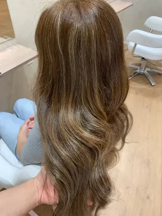 ロング カラー AVANCE中百舌鳥店所属・菅原 愛乃のヘアスタイル