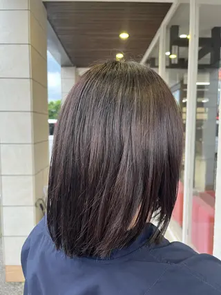ミディアム カラー 三上 秋実のヘアスタイル