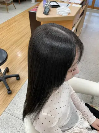 ロング カラー 柏田 かりんのヘアスタイル