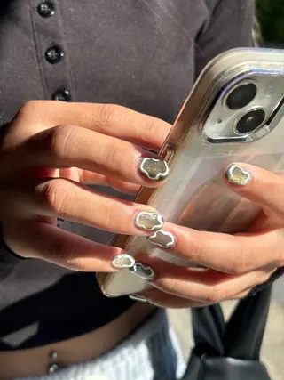 ネイル hinako /個性派ニュアンスのネイルデザイン