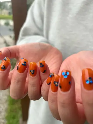 ネイル 🌲🌳🚪iiit o🌲🌳🌲のネイルデザイン