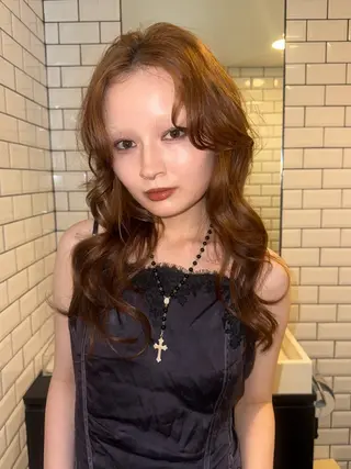 ロング カラー ヘアアレンジ minto/ 似合わせ/ハイトーンのヘアスタイル