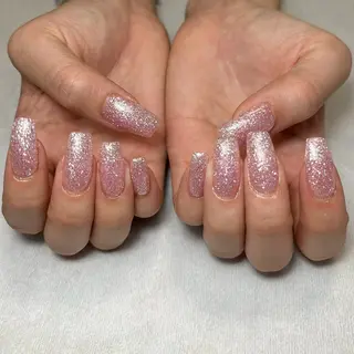 ネイル 𝕐𝕌𝕄𝔼 ┊︎unwindのネイルデザイン