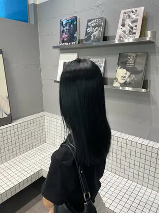 ロング 【暖色カラー】山田 遥真のヘアスタイル