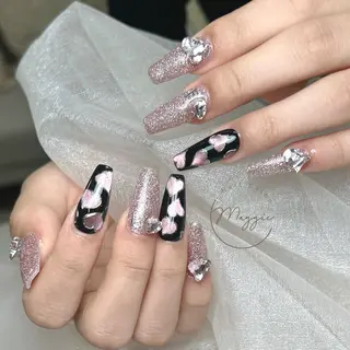 ネイル Maggie Nail🦩のネイルデザイン