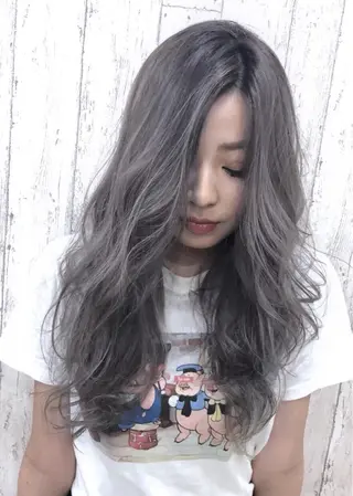 セミロング LANI OOSAKAのヘアスタイル
