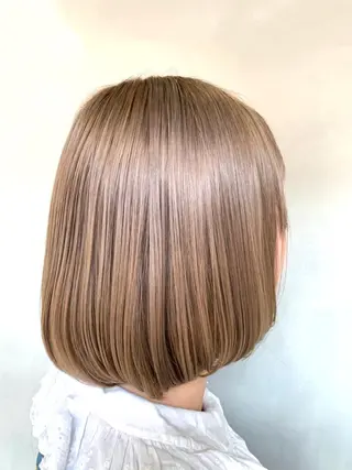 ミディアム カラー ハイライトが 得意なニキです😊のヘアスタイル