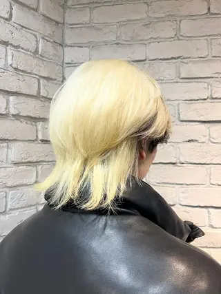ショート カラー メンズ ブロンドケアブリーチ カラーシールエクステのヘアスタイル