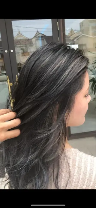 セミロング waku 豊橋藤沢店所属・waku 豊橋藤沢店のヘアスタイル